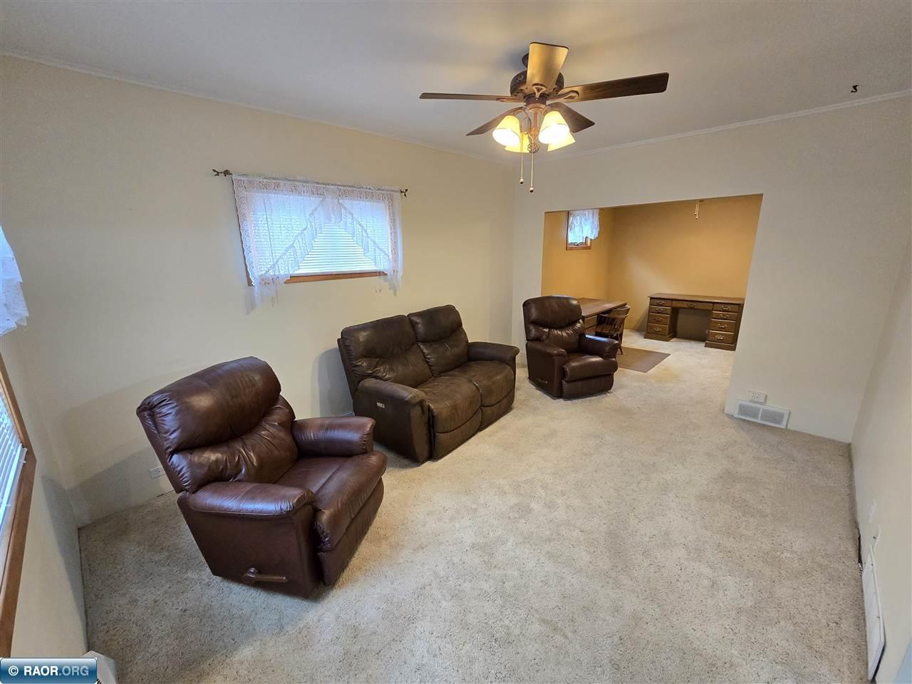 226 9th Street Southwest Chisholm, MN 55719 - Photo 11 of 25