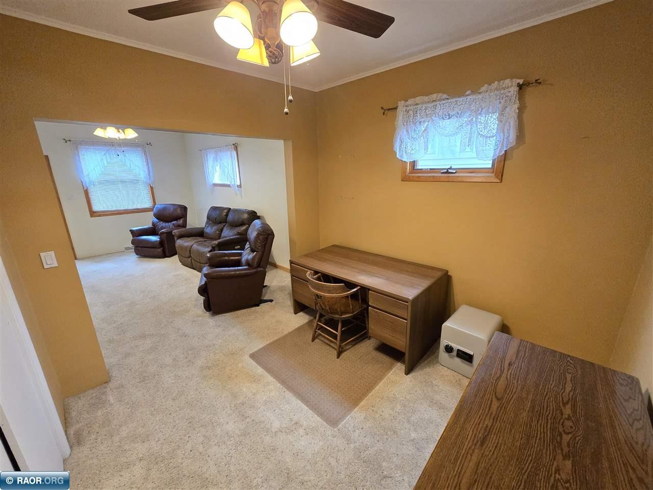 226 9th Street Southwest Chisholm, MN 55719 - Photo 13 of 25