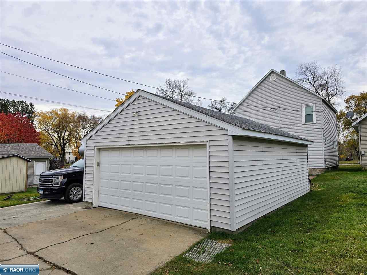 226 9th Street Southwest Chisholm, MN 55719 - Photo 6 of 25