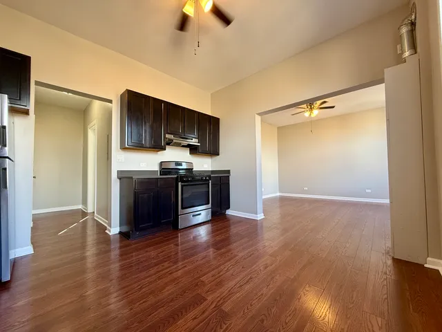 $1,395 | 3235 South Racine Avenue, Unit 2M, Chicago, IL 60608