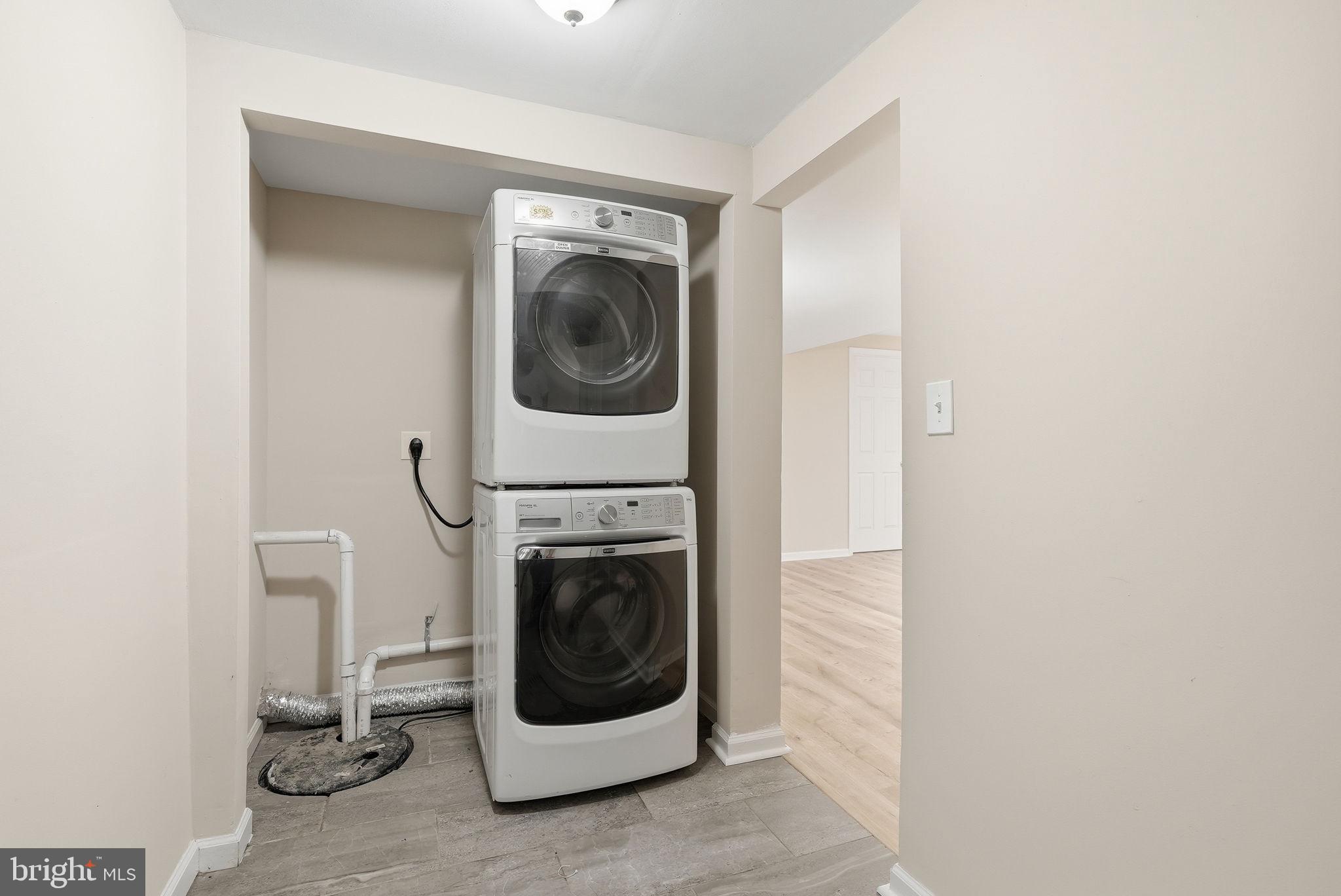4915 Sharon Road Temple Hills, MD 20748 - Photo 24 of 25 Laundry