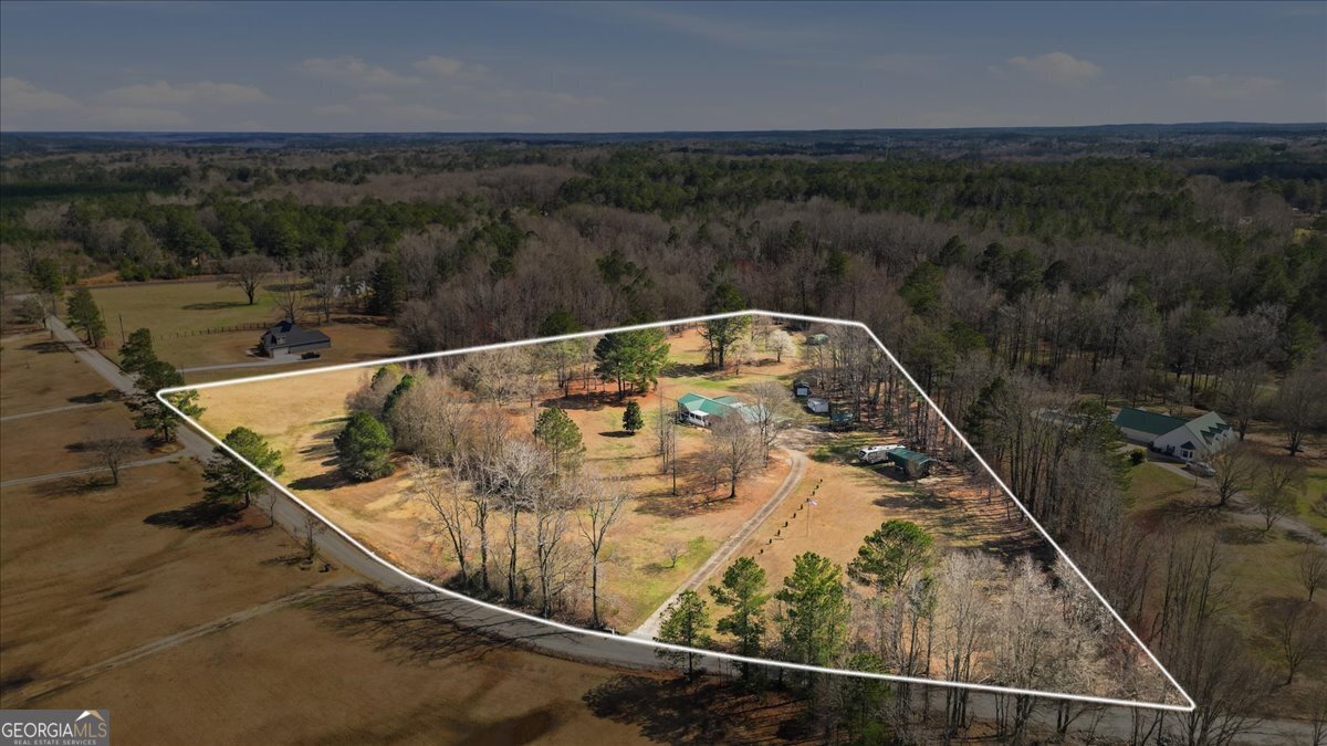 266 Payton Road Griffin, GA 30223 - Photo 38 of 48 a view of swimming pool with mountain view