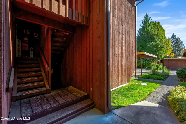 $250,000 | 5305 West Fairway Lane, Unit 14, Rathdrum, ID 83858