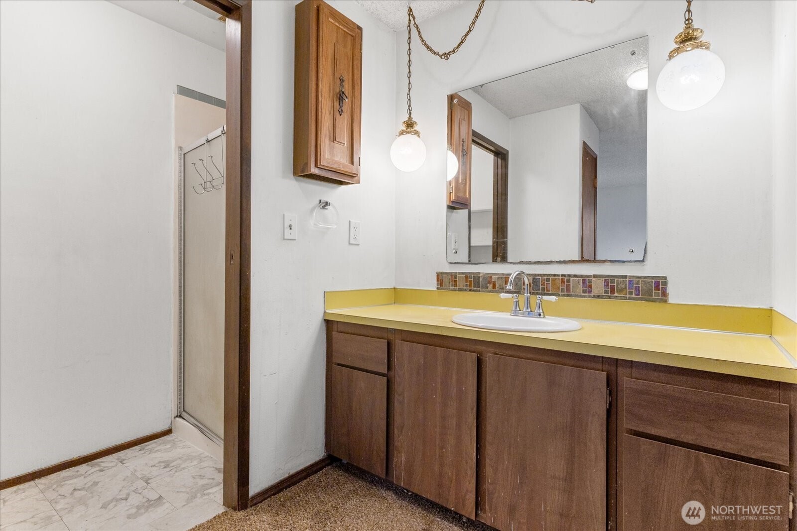 9256 Interlake Avenue North Seattle, WA 98103 - Photo 19 of 40