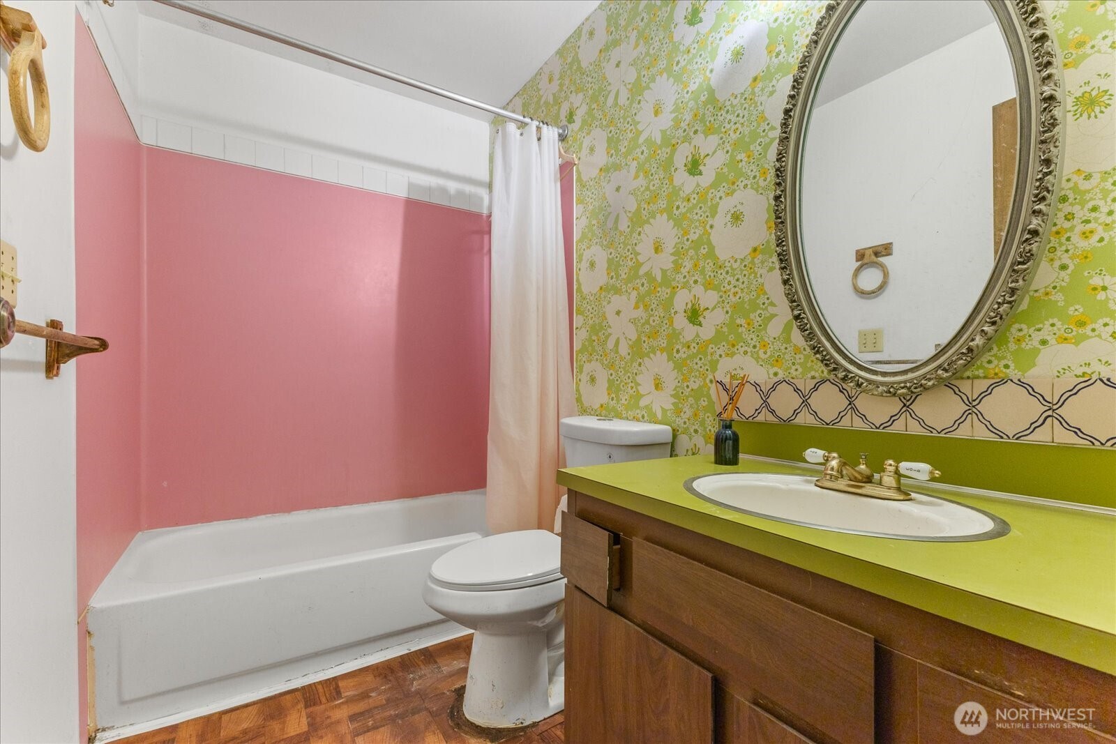 9256 Interlake Avenue North Seattle, WA 98103 - Photo 24 of 40