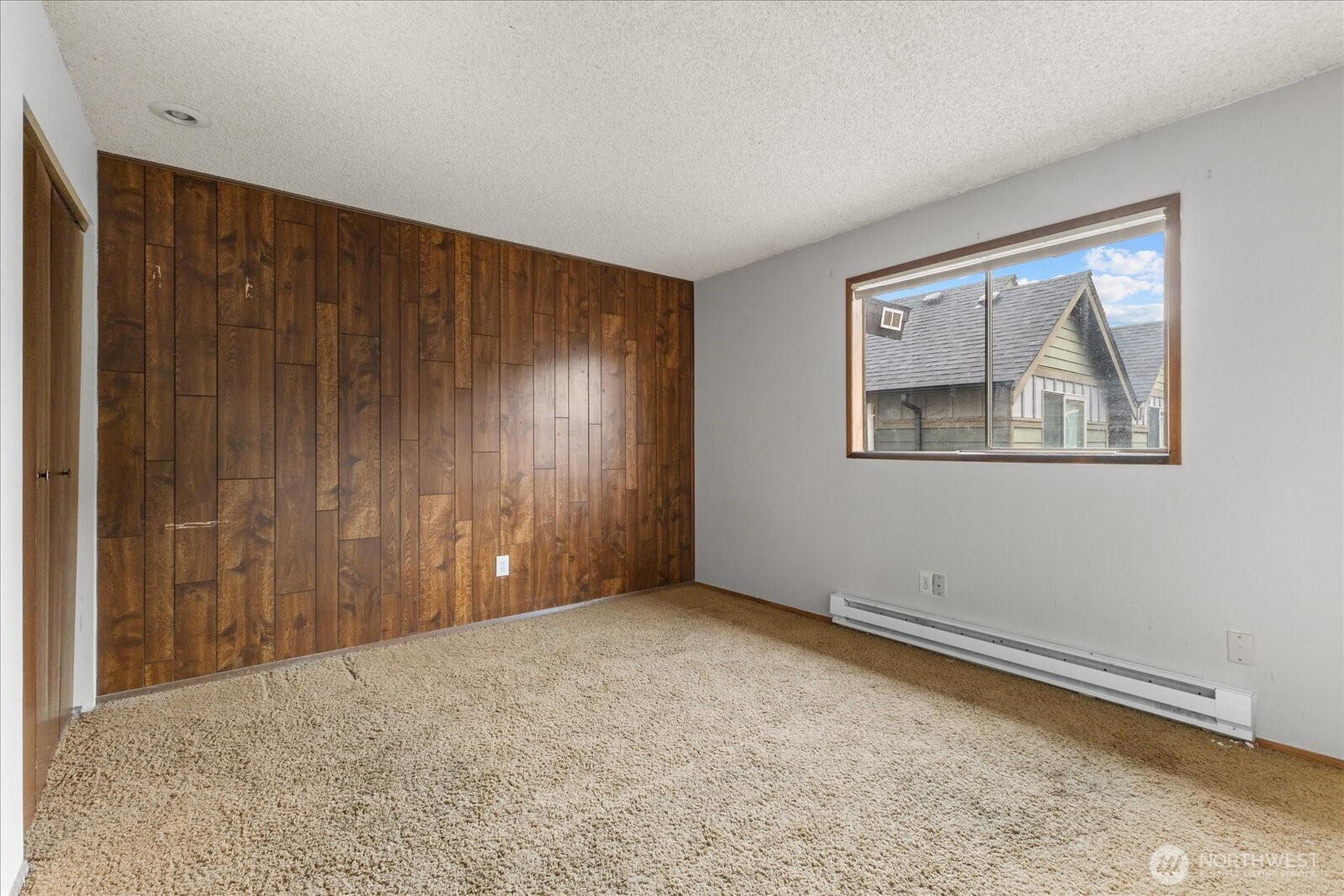 9256 Interlake Avenue North Seattle, WA 98103 - Photo 26 of 40