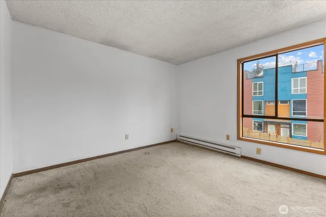 $1,195,000 | 9256 Interlake Avenue North, Seattle, WA 98103