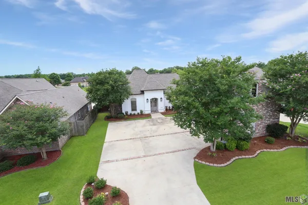 $564,000 | 13579 Bluff Point Drive, Geismar, LA 70734
