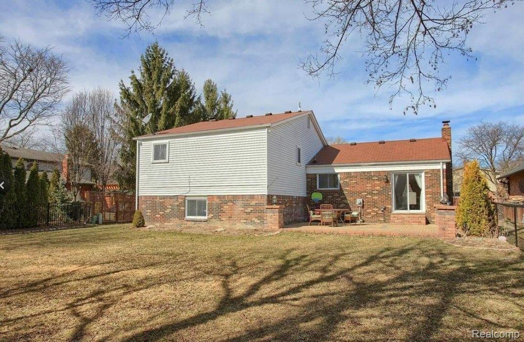 43807 Oakbrook Road Canton, MI 48187 - Photo 22 of 23 Gallery Image 22