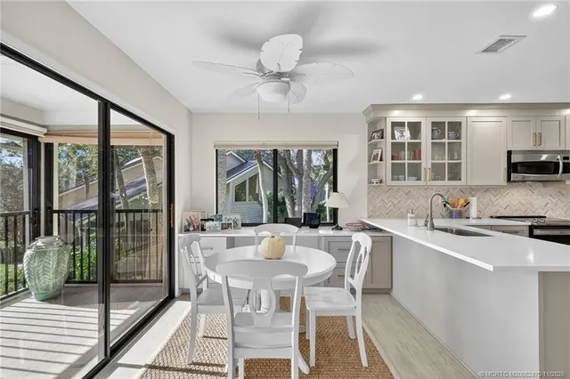 $439,000 | 6404 Southeast Brandywine Court, Unit 201, Stuart, FL 34997