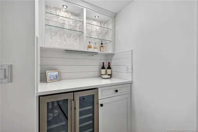 $439,000 | 6404 Southeast Brandywine Court, Unit 201, Stuart, FL 34997