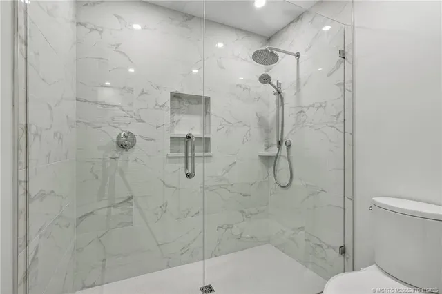 $439,000 | 6404 Southeast Brandywine Court, Unit 201, Stuart, FL 34997