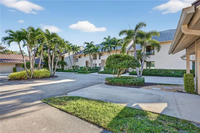 $439,000 | 6404 Southeast Brandywine Court, Unit 201, Stuart, FL 34997