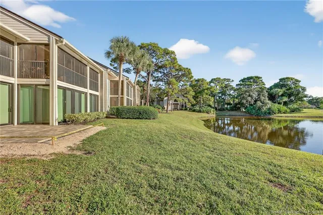 $439,000 | 6404 Southeast Brandywine Court, Unit 201, Stuart, FL 34997