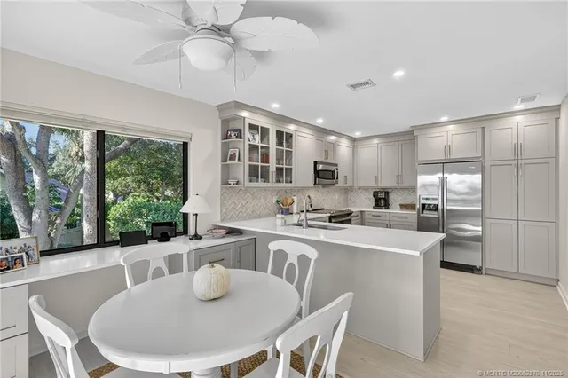 $439,000 | 6404 Southeast Brandywine Court, Unit 201, Stuart, FL 34997