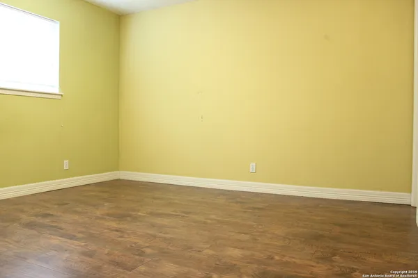 $1,750 | 13915 Anchorage Hill Drive, San Antonio, TX 78217