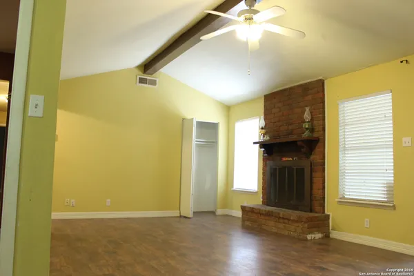 $1,750 | 13915 Anchorage Hill Drive, San Antonio, TX 78217
