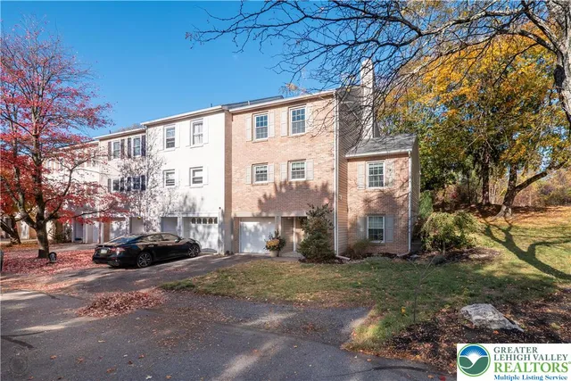 an aerial view of a yard