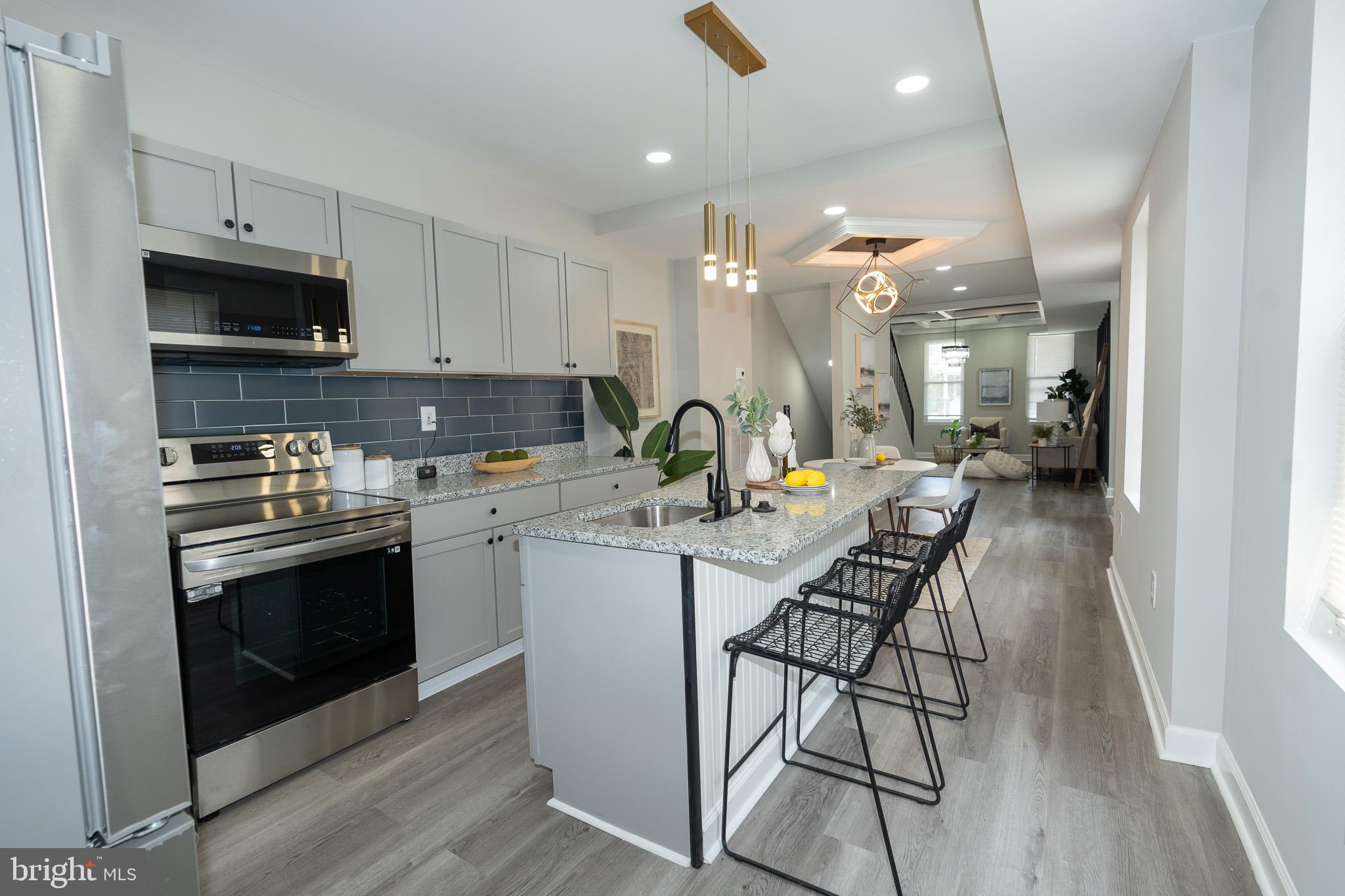 154 Collins Avenue Baltimore, MD 21229 - Photo 1 of 41