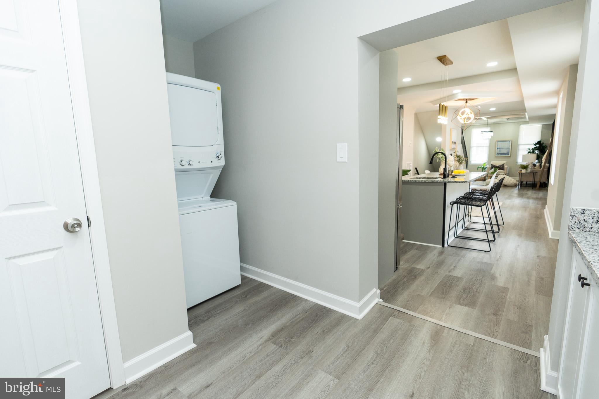 154 Collins Avenue Baltimore, MD 21229 - Photo 12 of 41