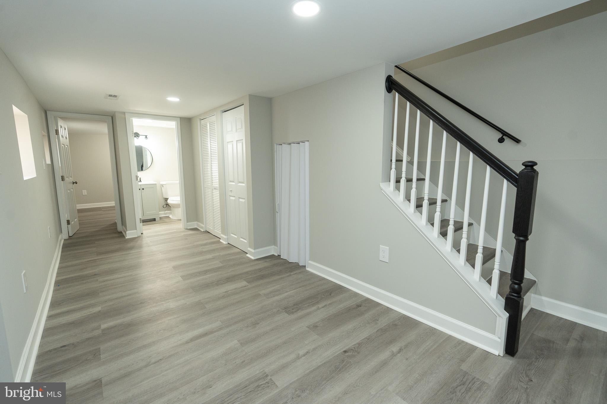 154 Collins Avenue Baltimore, MD 21229 - Photo 18 of 41