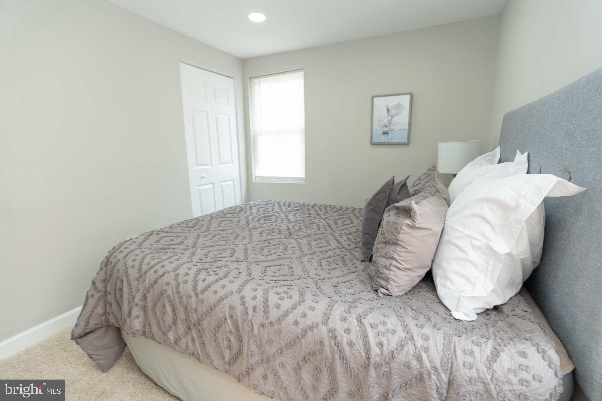 154 Collins Avenue Baltimore, MD 21229 - Photo 20 of 41
