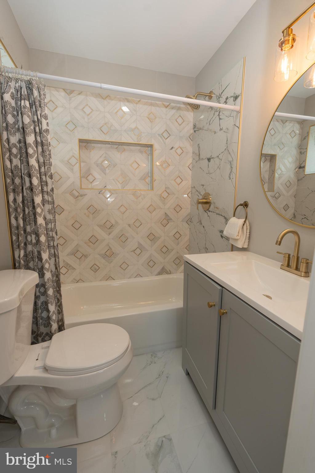154 Collins Avenue Baltimore, MD 21229 - Photo 28 of 41