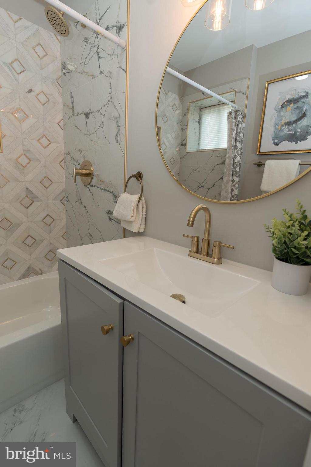 154 Collins Avenue Baltimore, MD 21229 - Photo 30 of 41