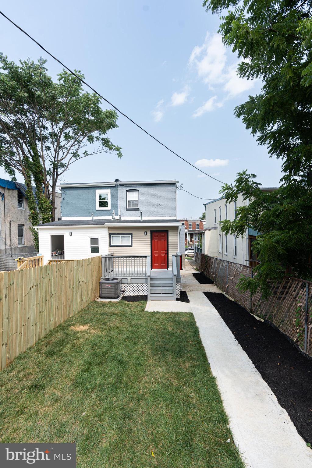 154 Collins Avenue Baltimore, MD 21229 - Photo 37 of 41
