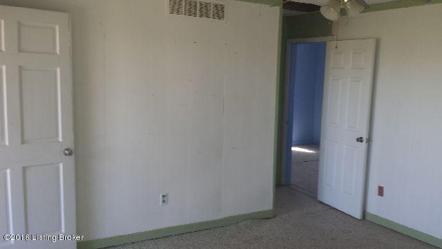 830 Smitha Road Mount Eden, KY 40046 - Photo 4 of 9 2016-10-28 14.37.53