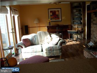 2071 Needhammer Road Pottstown, PA 19464 - Photo 9 of 12 Family Room