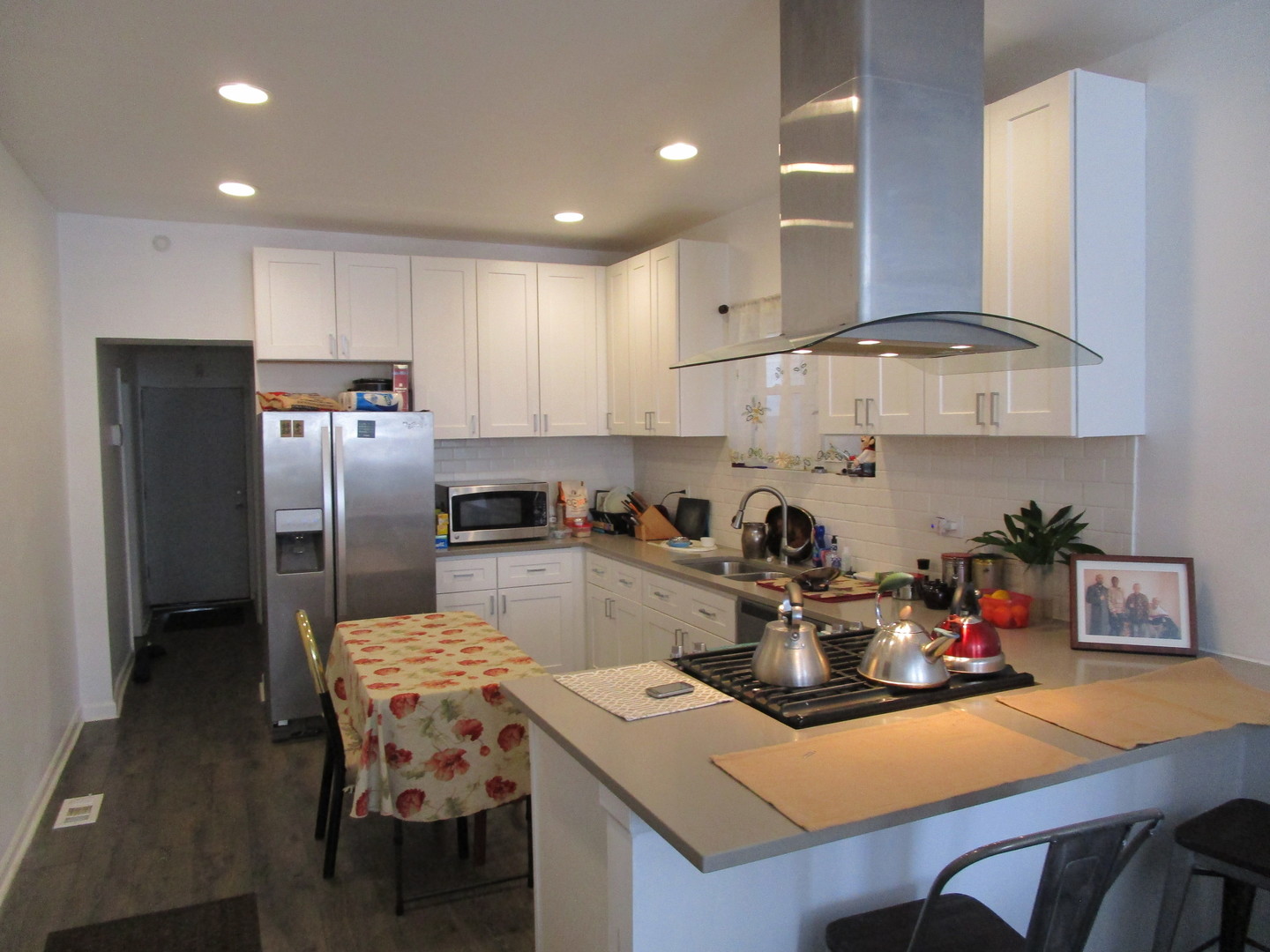 847 North Trumbull Avenue Chicago, IL 60651 - Photo 3 of 18