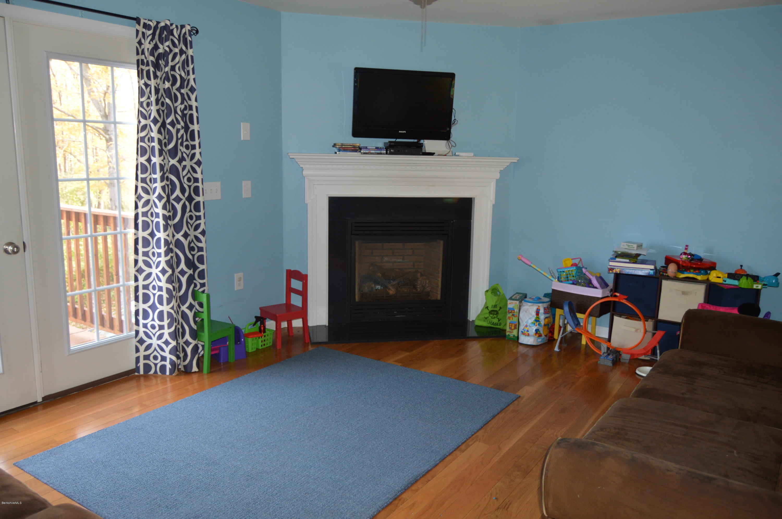 428 W Road Adams, MA 01220 - Photo 18 of 64 DSC_0095