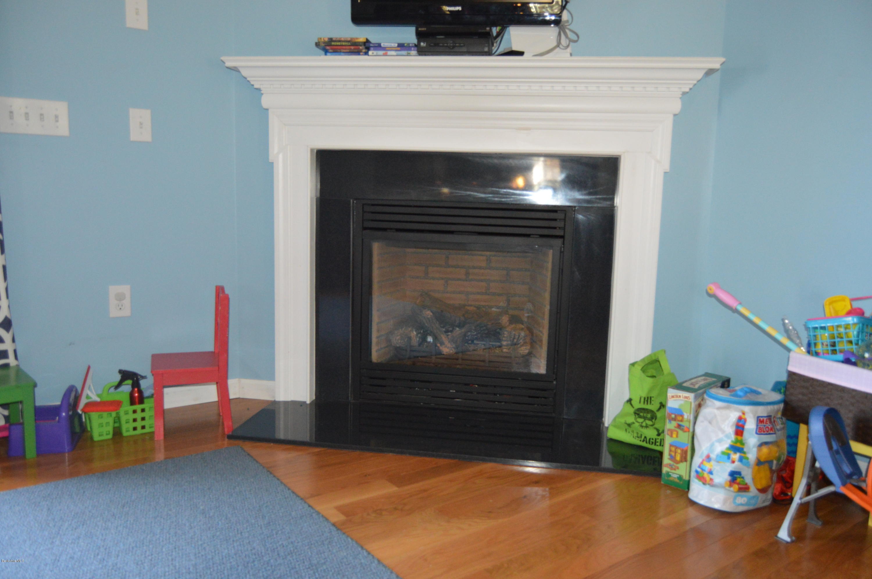 428 W Road Adams, MA 01220 - Photo 20 of 64 DSC_0097