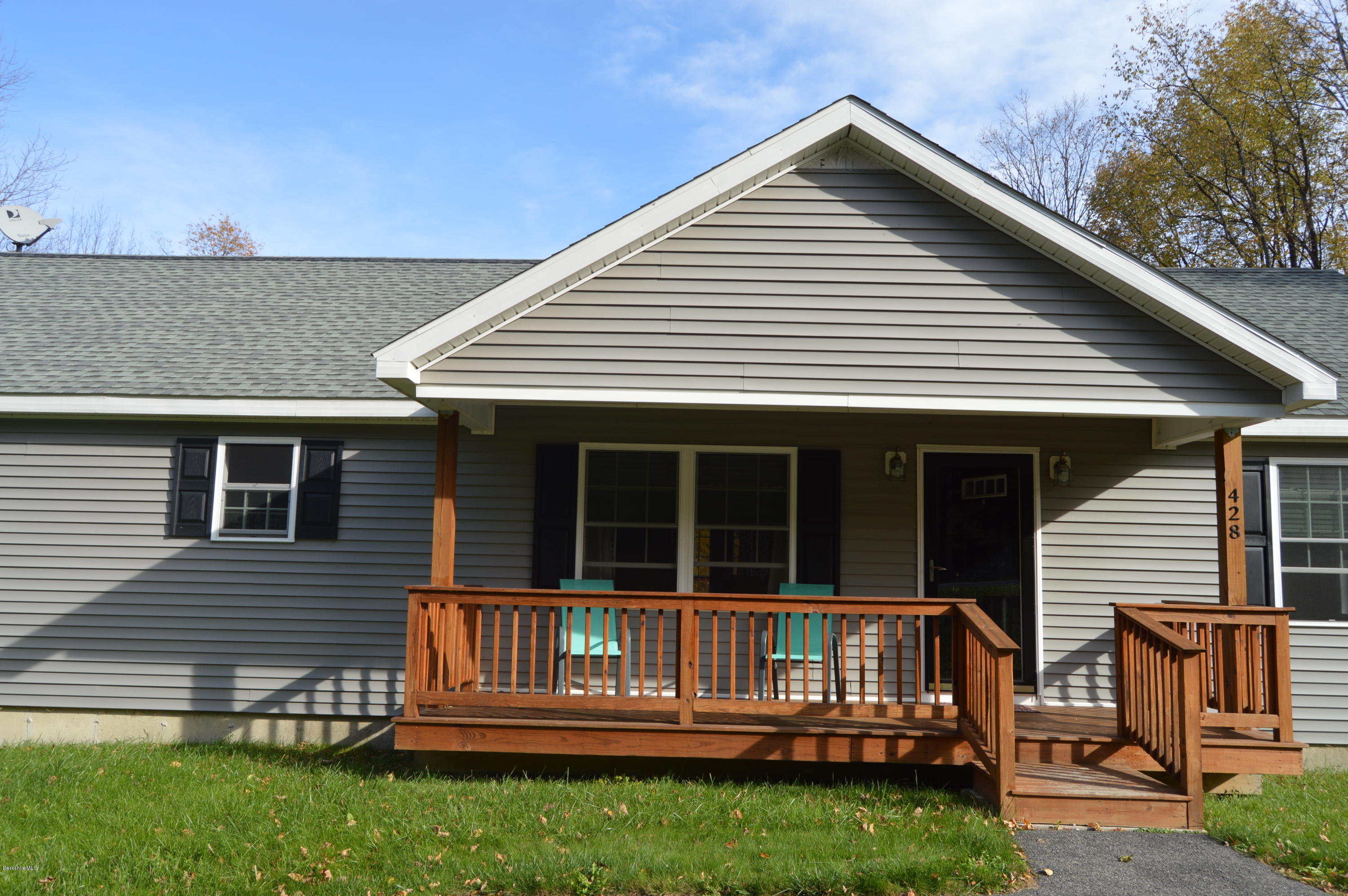 428 W Road Adams, MA 01220 - Photo 3 of 64 DSC_0070