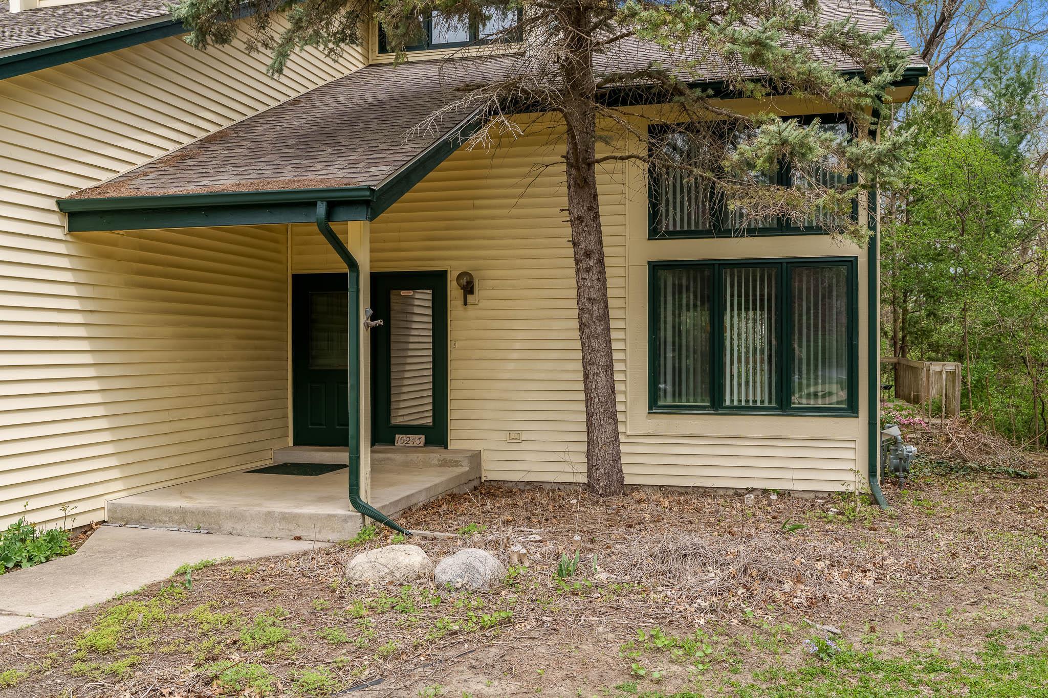 10245 Tybow Trail Roscoe, IL 61073 - Photo 3 of 63