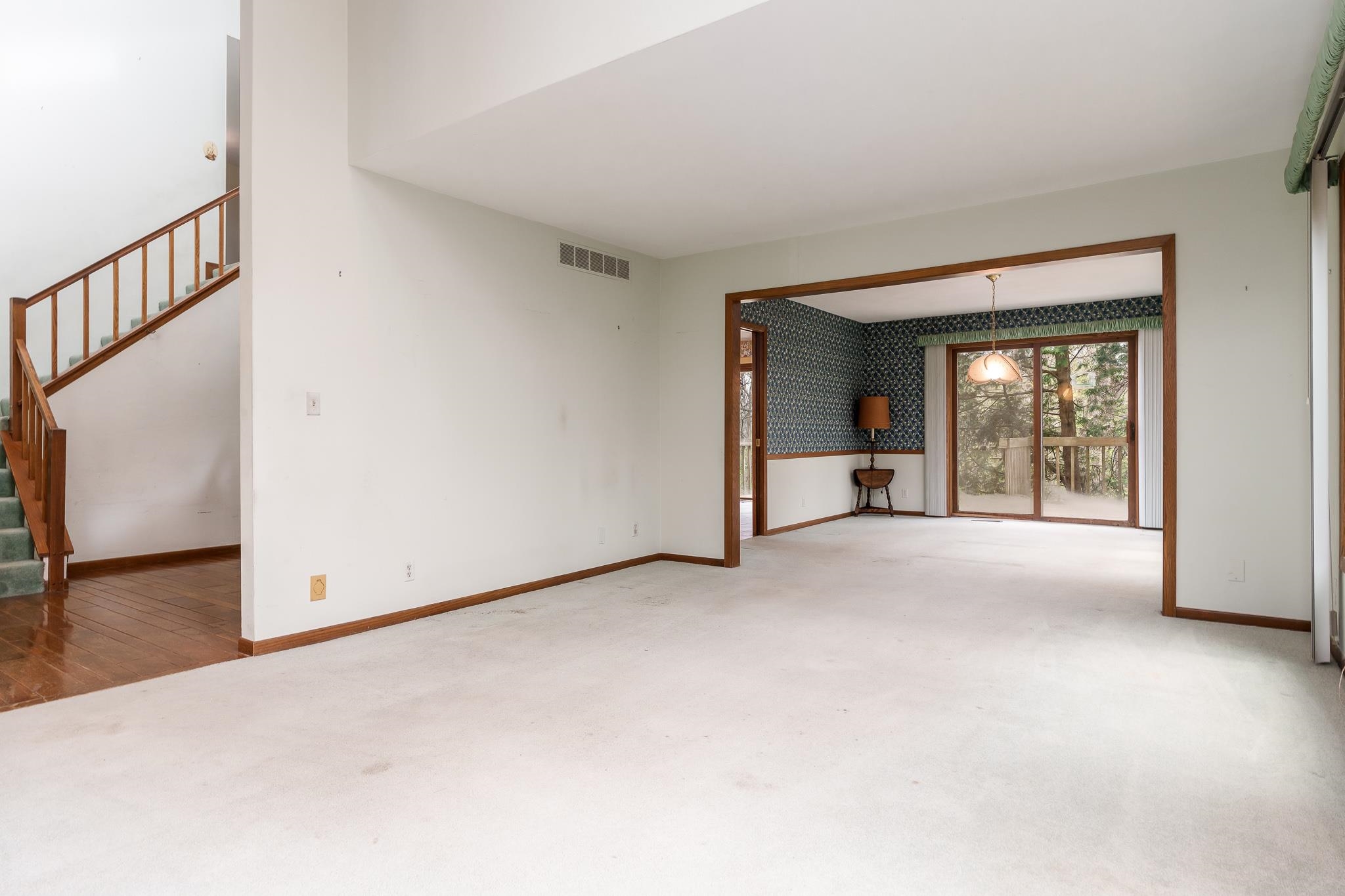 10245 Tybow Trail Roscoe, IL 61073 - Photo 7 of 63 an empty room with windows and entrance