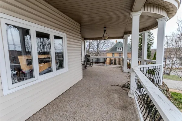 $99,000 | 601 East Washington Avenue, Connellsville, PA 15425