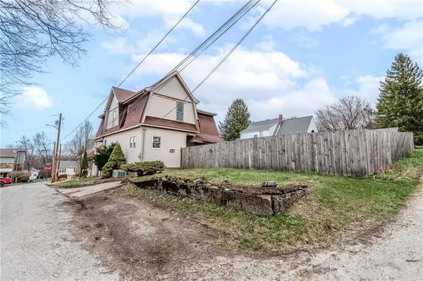 $99,000 | 601 East Washington Avenue, Connellsville, PA 15425