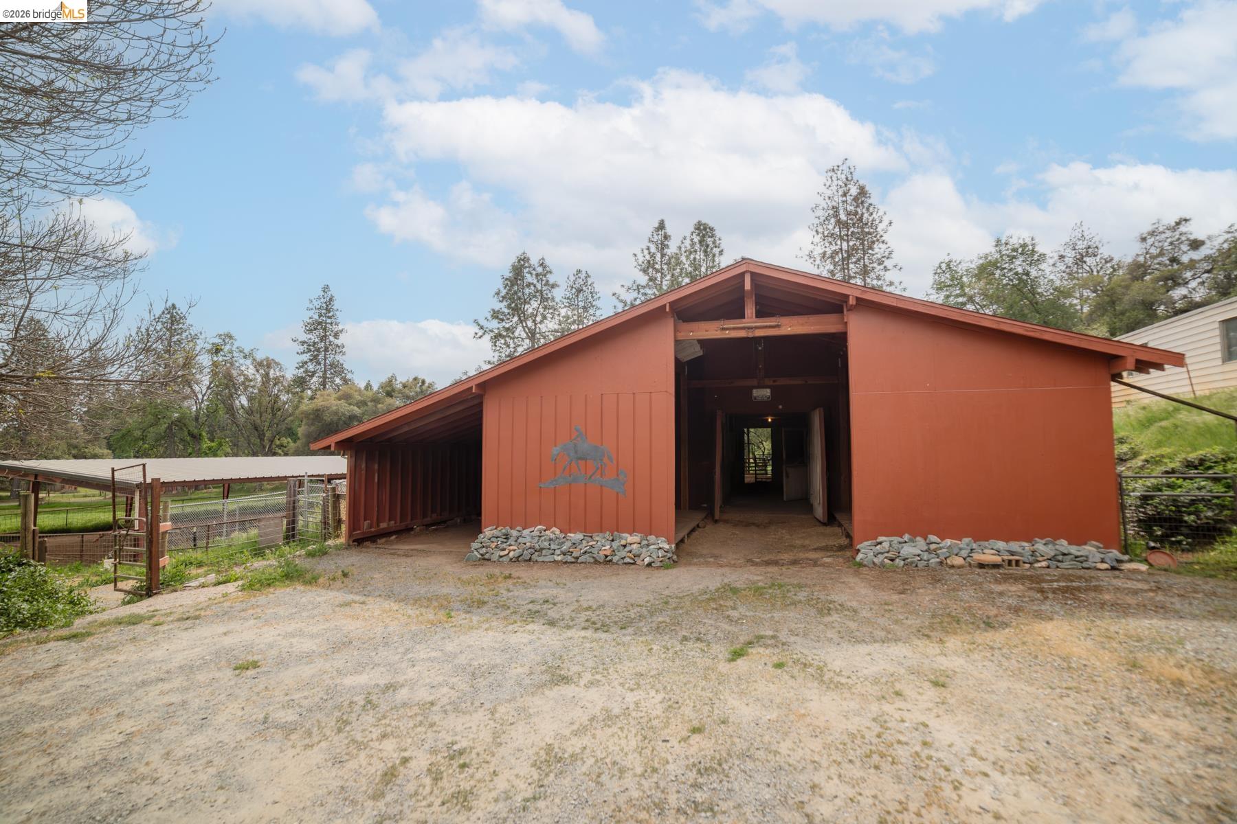 10420 North Airport Road Columbia, CA 95310 - Photo 23 of 54