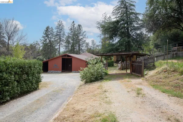 $675,000 | 10420 North Airport Road, Columbia, CA 95310
