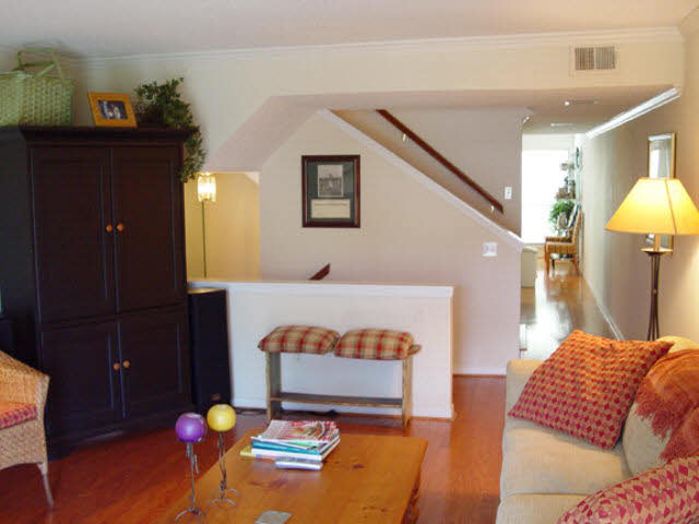 710 South Mobile Street, Unit 44 Fairhope, AL 36532 - Photo 10 of 41 LR toward stairs