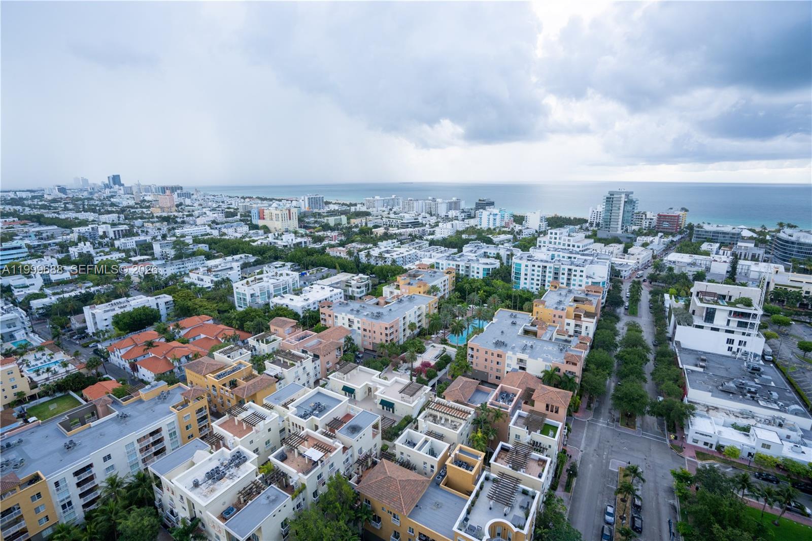 90 Alton Road, Unit 2807 Miami Beach, FL 33139 - Photo 14 of 27