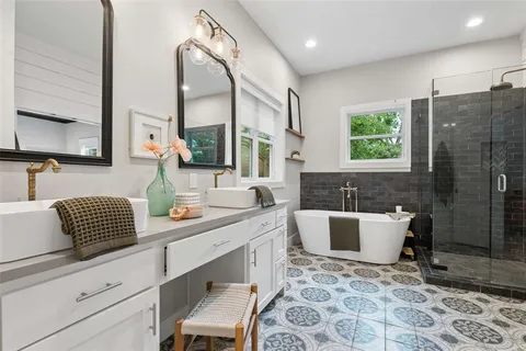 $899,000 | 3821 Oaklawn Drive, Fort Worth, TX 76107
