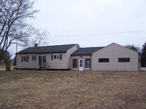 7151 Miller Road Swartz Creek, MI 48473 - Photo 5 of 18 20125716-4.JPG