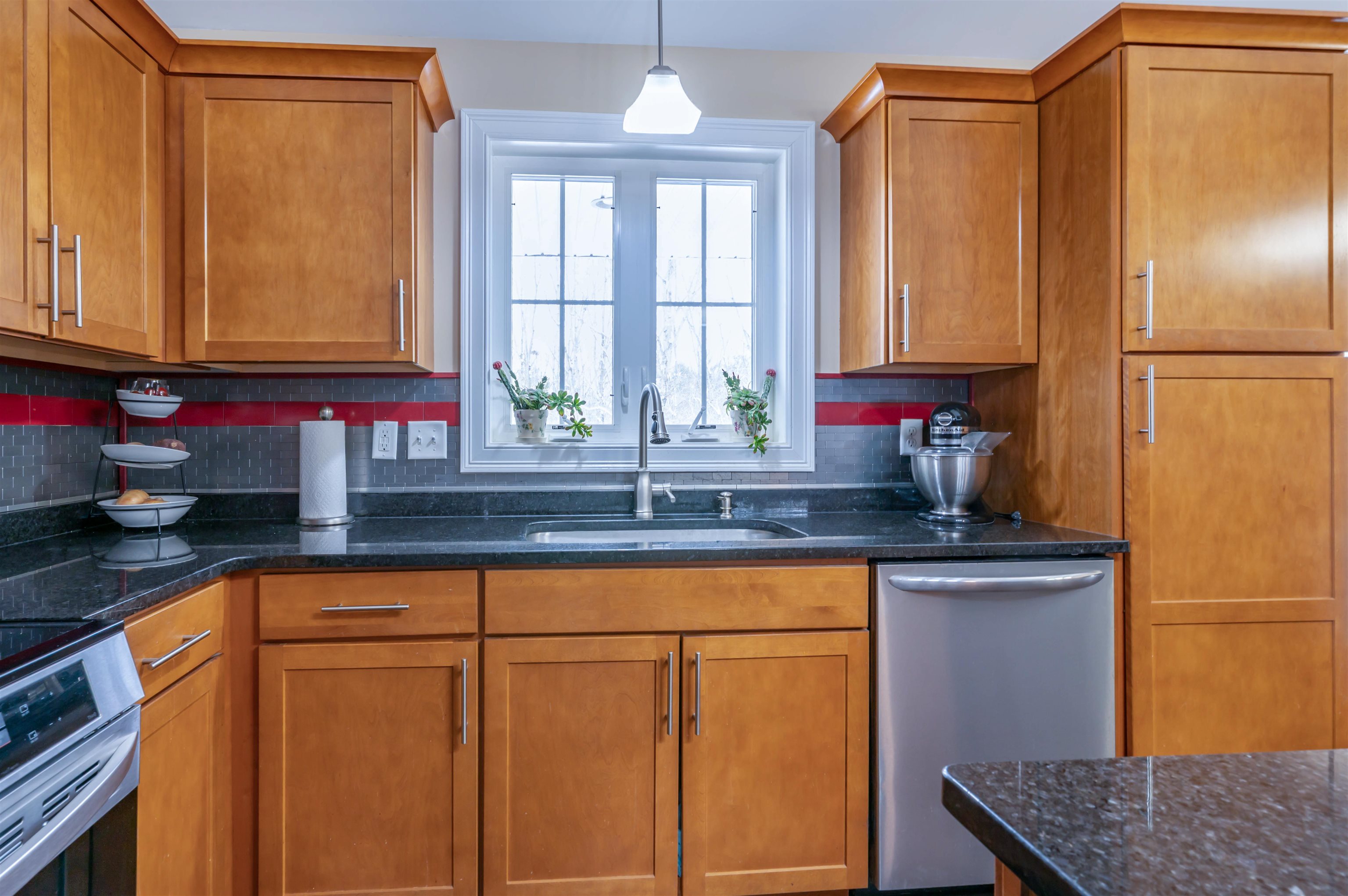 285 Cochran Hill Road New Boston, NH 03070 - Photo 6 of 60 Gallery Image 6