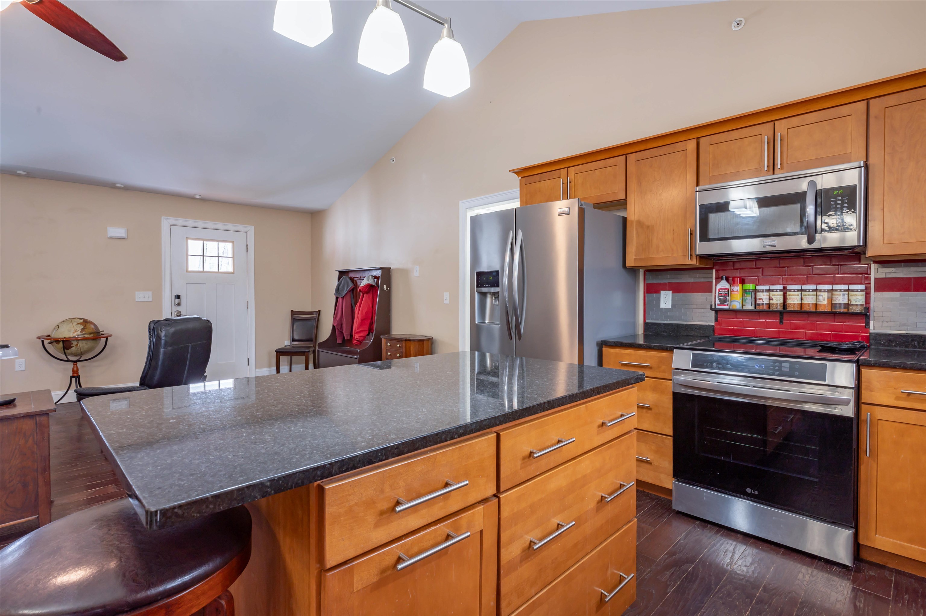 285 Cochran Hill Road New Boston, NH 03070 - Photo 8 of 60 Gallery Image 8