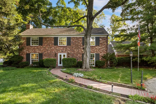 $1,327,500 | 812 Dodds Drive, Champaign, IL 61820