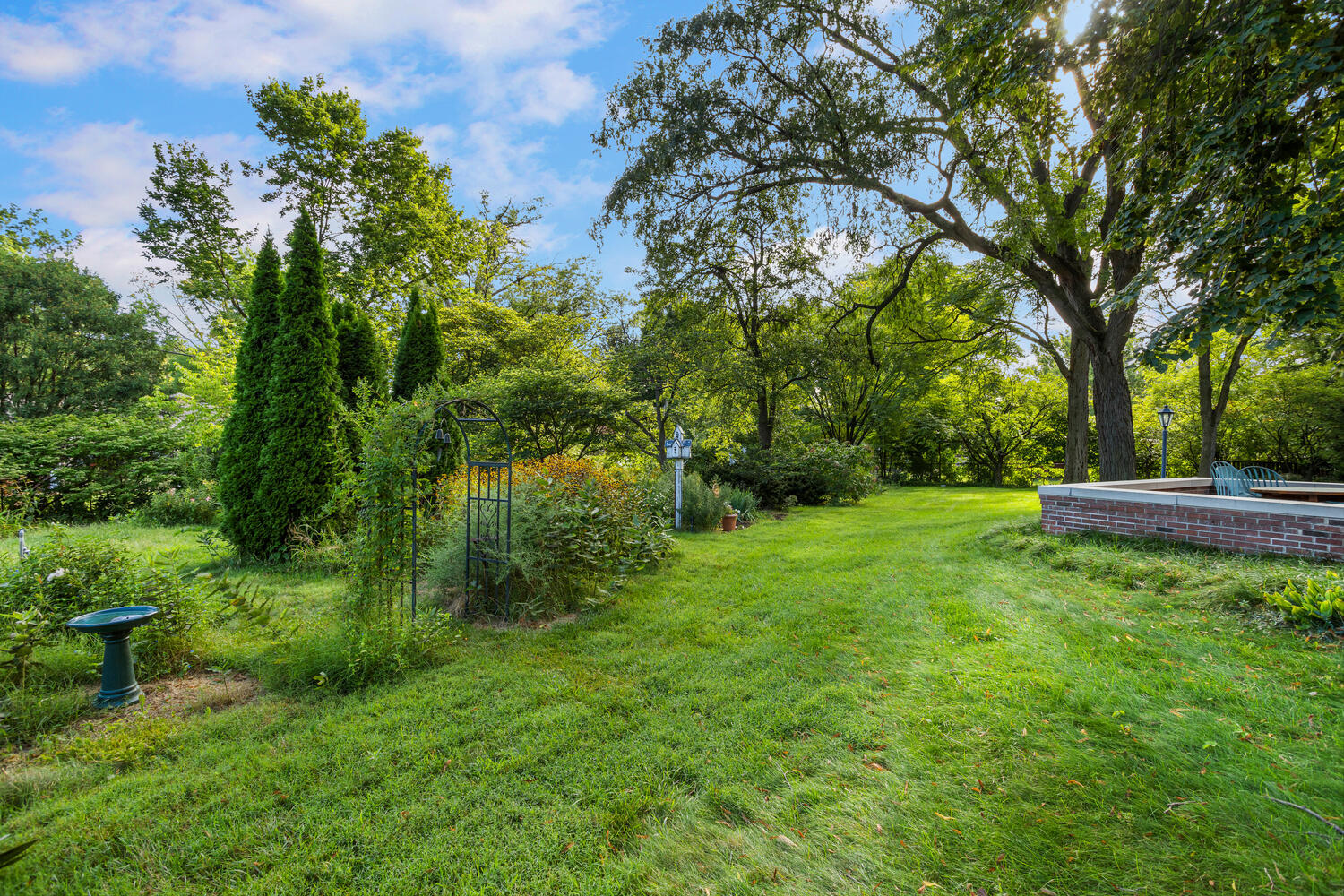 812 Dodds Drive Champaign, IL 61820 - Photo 13 of 18 a view of backyard with green space