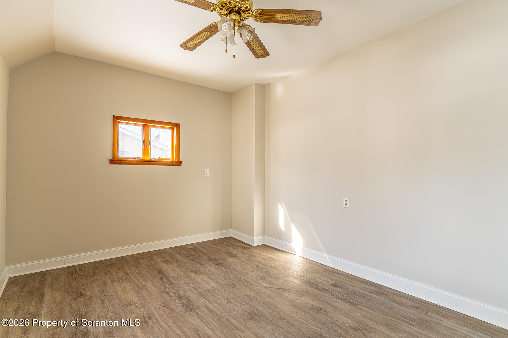 112 East Grove Street Taylor, PA 18517 - Photo 40 of 59 PSU01294-HDR